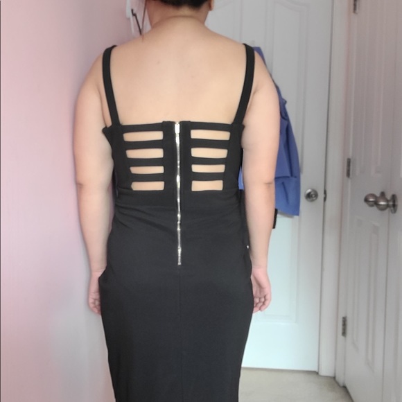 black party dress - Picture 3 of 3